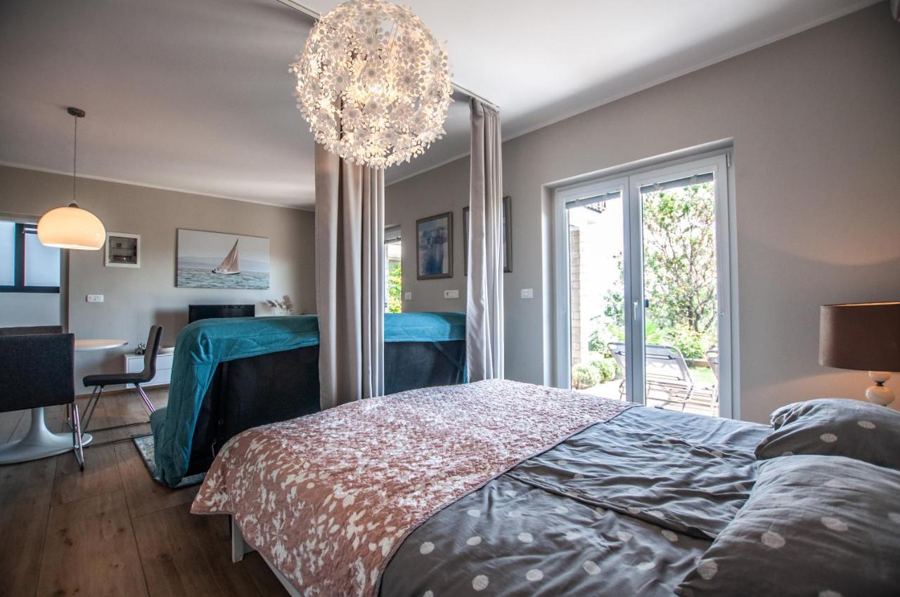 Sea View Apartments Debeli Rtic Ancarano Esterno foto